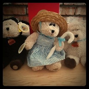 Starbucks bearista bears